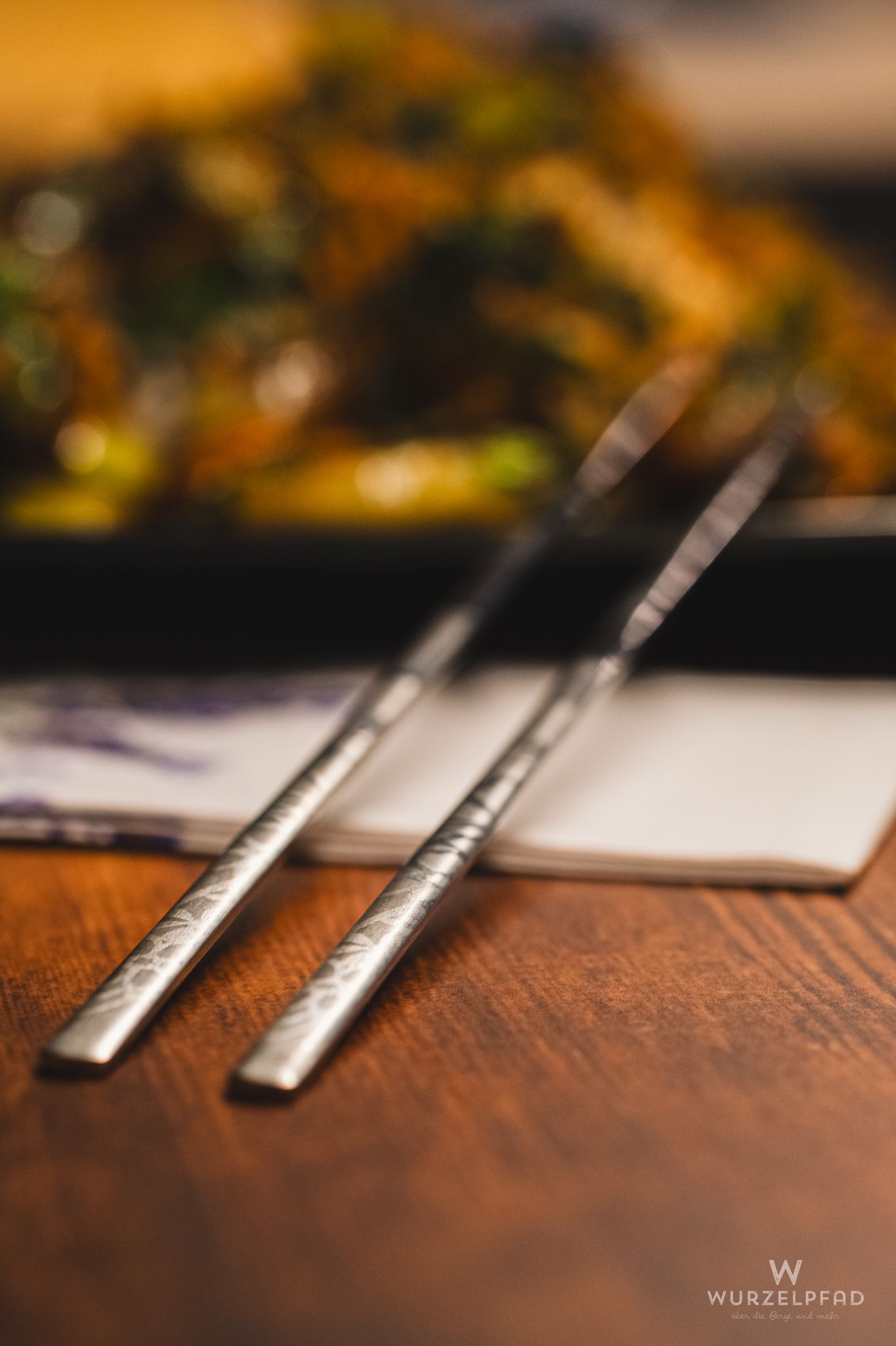 Gemüse und Reis aus dem Wok